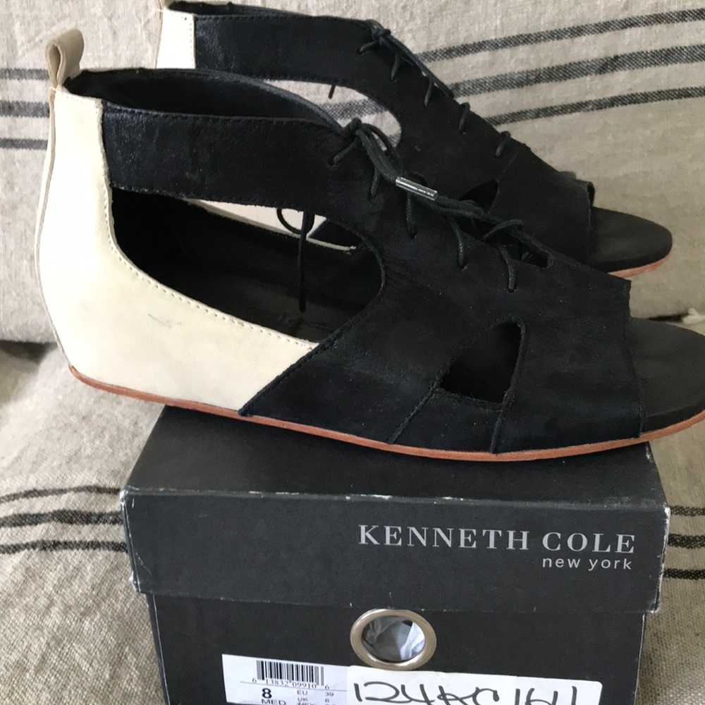 Gentle Souls by Kenneth Cole black/cream leather